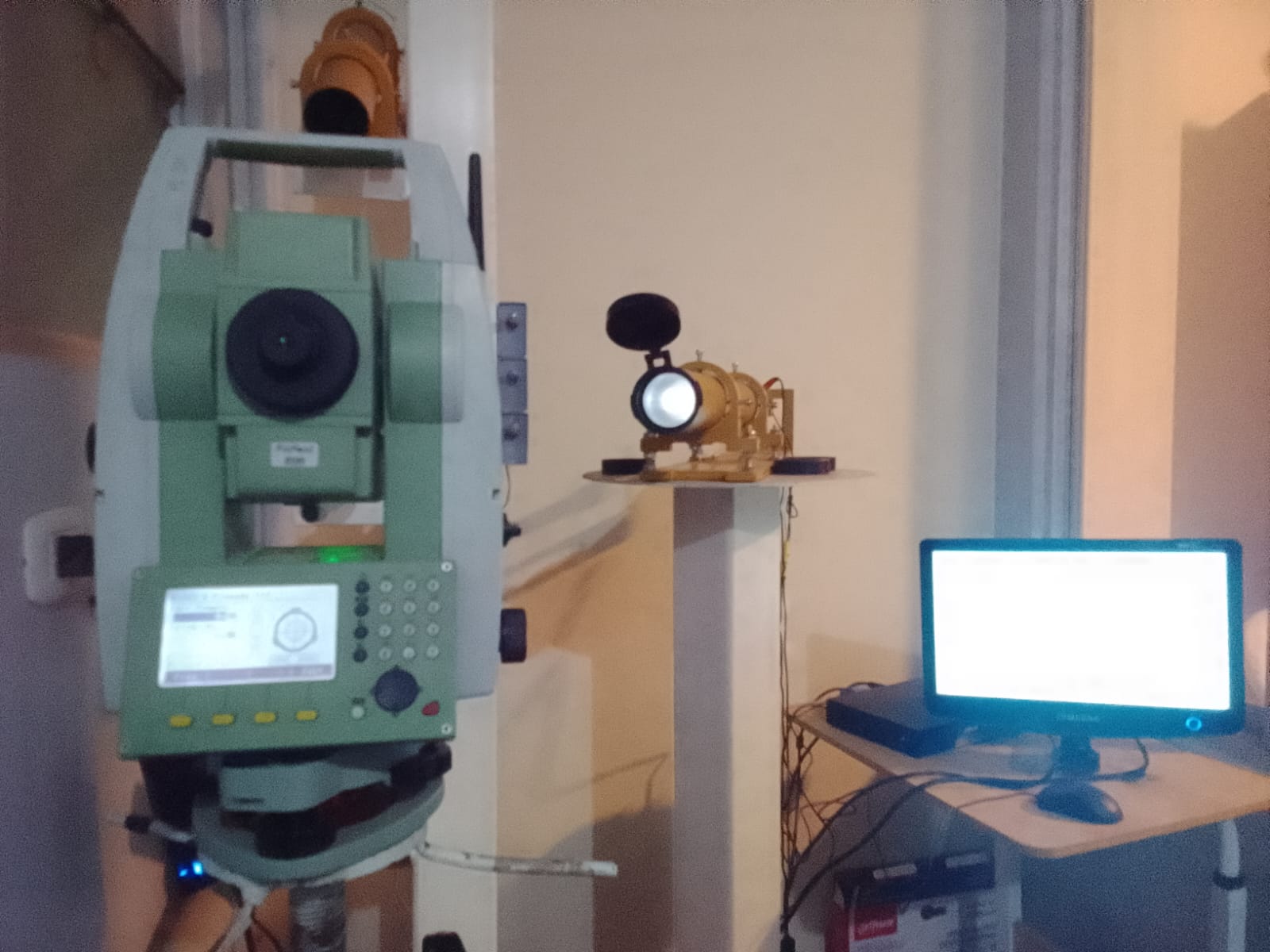 Calibración de equipos topográficos